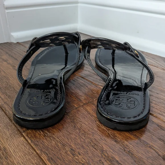 Tory Burch Women's Black Patent Leather Miller Sandals Size 7 - Picture 4 of 10